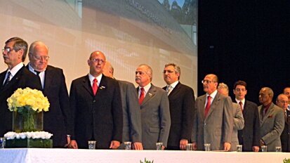 Odontologia une forças