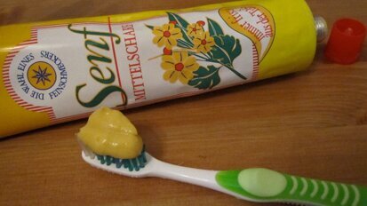 Mesecima prao zube senfom misleći da je pasta