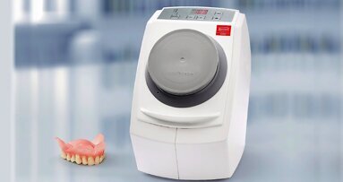 Limpieza de prótesis en el consultorio