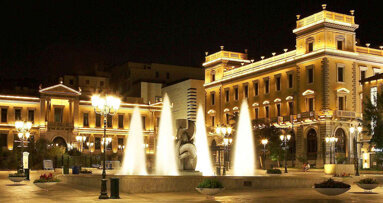 EGON EUWE и GEORGE GOUMENOS ще водят обучение по имплантология в Атина