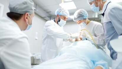 Cryotherapy and occlusal reduction may offer improved endodontic analgesia