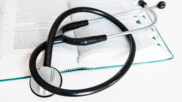 Farmaceutica, in Usa +2% fondi dedicati da industria a Ecm nel 2014