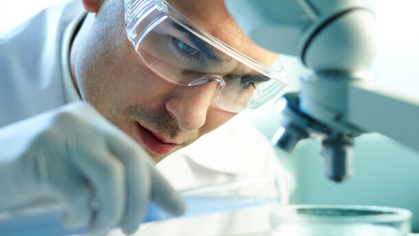 Les recherches sur le virus H5N1 sont primordiales, mais ne seront pas publiées dans l'immédiat