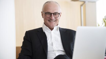 Ivoclar celebra centenário com resultados record