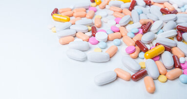 Opioid prescription habits of dentists brought into focus again