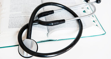 Farmaceutica, in Usa +2% fondi dedicati da industria a Ecm nel 2014