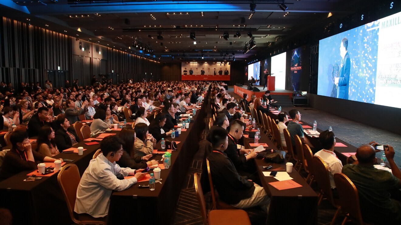 The Osstem World Meeting, held in Seoul on 27 and 28 April 2024, attracted 1,500 dental professionals from 56 countries. 