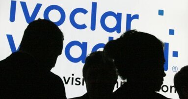 Primer simposio internacional de expertos en cerámicas de Ivoclar Vivadent