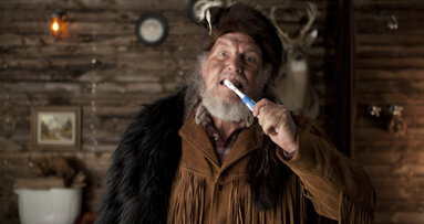 Marketing expert shows dentists how to put their message on the big screen