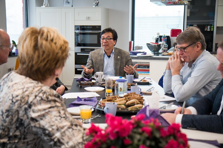 Tandarts-eigenaar Wiranto vertelt over de visie van zijn praktijk.