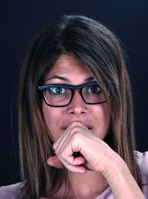 Fig. 4 : Sourire dissimulé. 