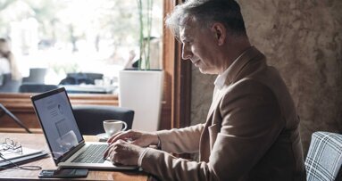 Como o COVID-19 afetou a educação continuada on-line em Odontologia