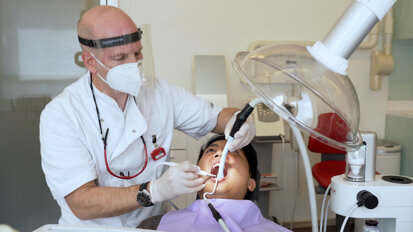 Interview zum aeris Luftreiniger: „Ich genieße es zu beobachten, wie die Luft sauberer wird“ Interview zum aeris Luftreiniger: „Ich genieße es zu beobachten, wie die Luft sauberer wird“