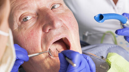 Alterszahnmedizin – die große Herausforderung Alterszahnmedizin – die große Herausforderung