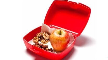 Coraz więcej warzyw i owoców w szkołach