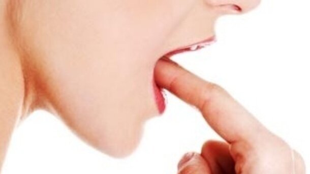 Bulimia Nervoza, Dişlere Zarar Veriyor