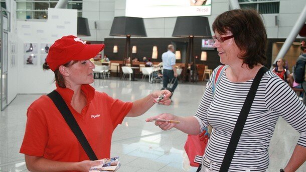 Mit Dental-Wörterbuch und zahnfreundlichen Süßigkeiten in den Urlaub