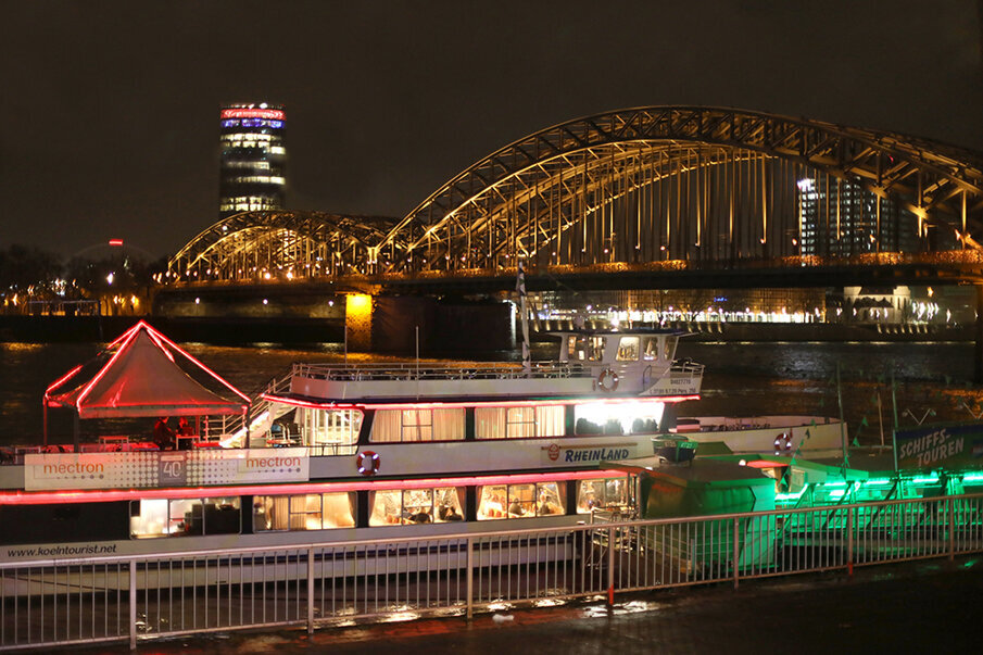 Mectron celebrated their 40 year anniversary on a boat cruise on the Rhine river in Cologne, Germany