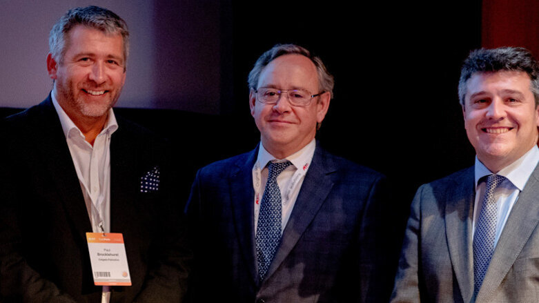 Campagne pour une prise en charge commune des caries et des maladies parodontales