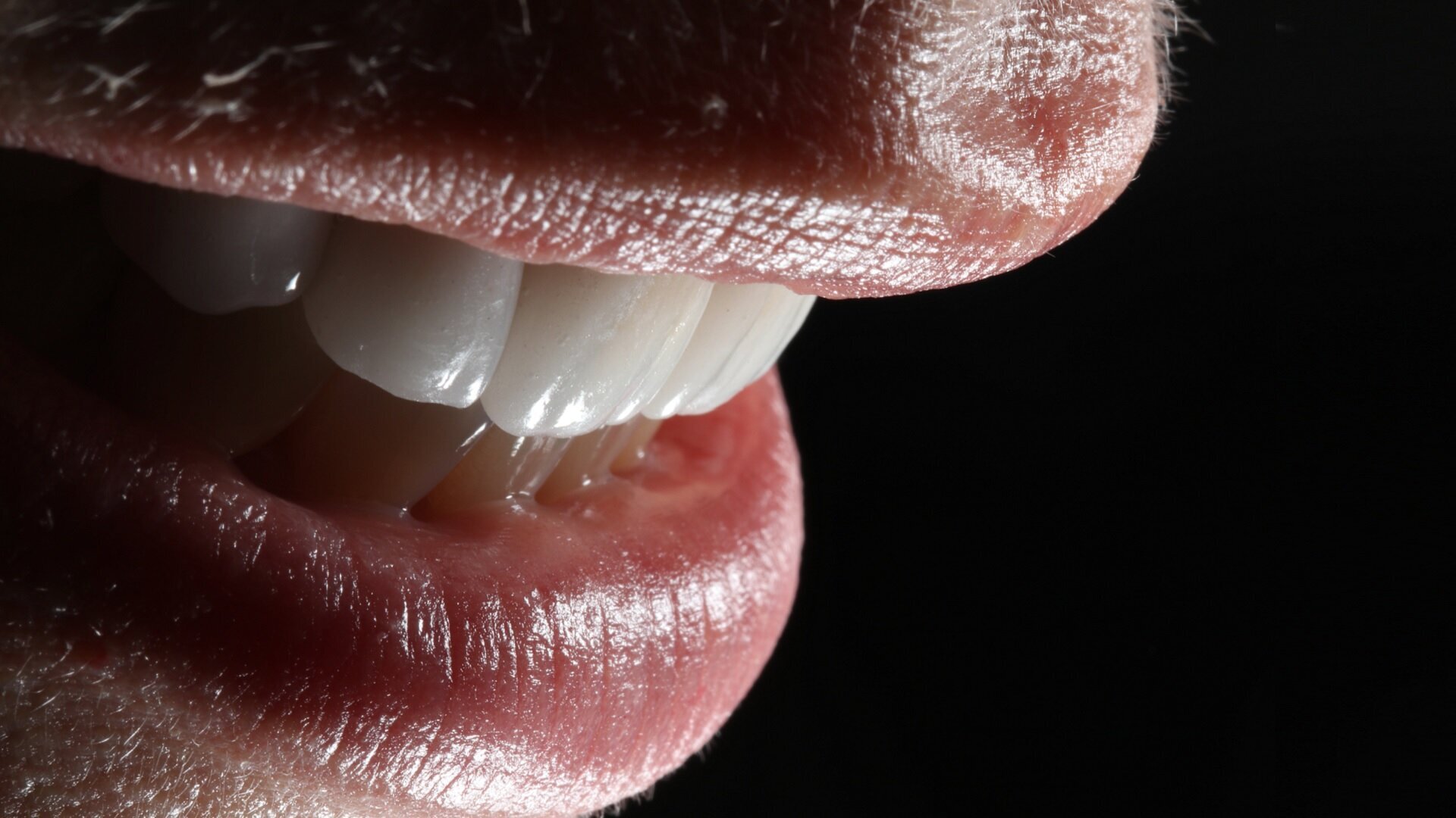 Veneers, bonding and artificial intelligence: An interview with Dr Maciej Żarow