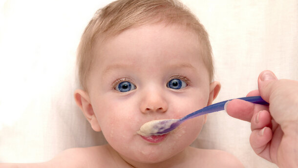 Zuviel Fluorid im Kindesalter schadet