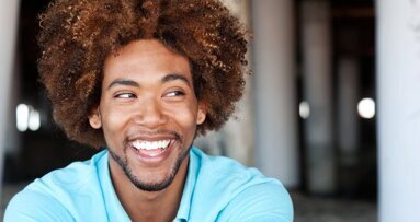 Metade dos estadunidenses está satisfeita com a saúde bucal