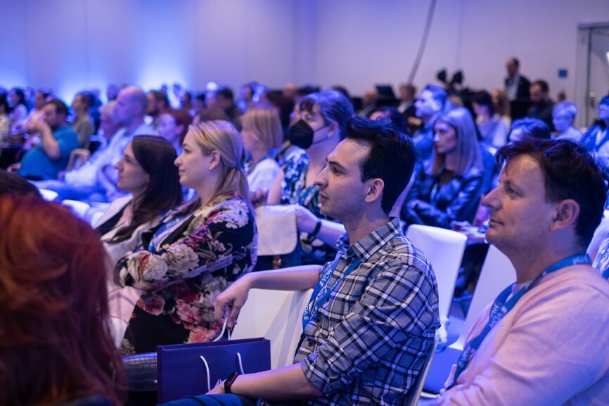 The audience listening very intently to Dr Meetu Ralli Kohli’s presentation.