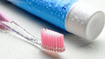 P & G עלולה לפצות צרכנים על טענות סרק בנוגע לתכונת משחת שיניים