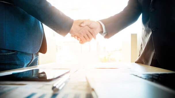 Kuraray e Dentsply Sirona concludono collaborazione per i blocchi CAD/CAM KATANA AVENCIA