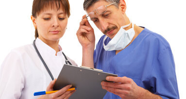 Public, patients agree that oral surgeons are most qualified to place implants