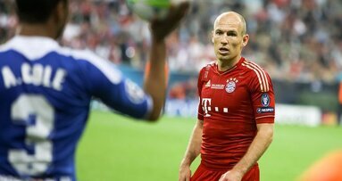 “Traag herstel Robben door ontstoken molaren”