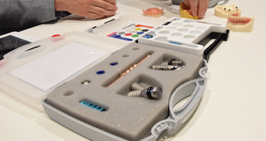 Interview: „Wir bieten das weltweit kleinste Halteelementsystem für die Hybridprothetik“