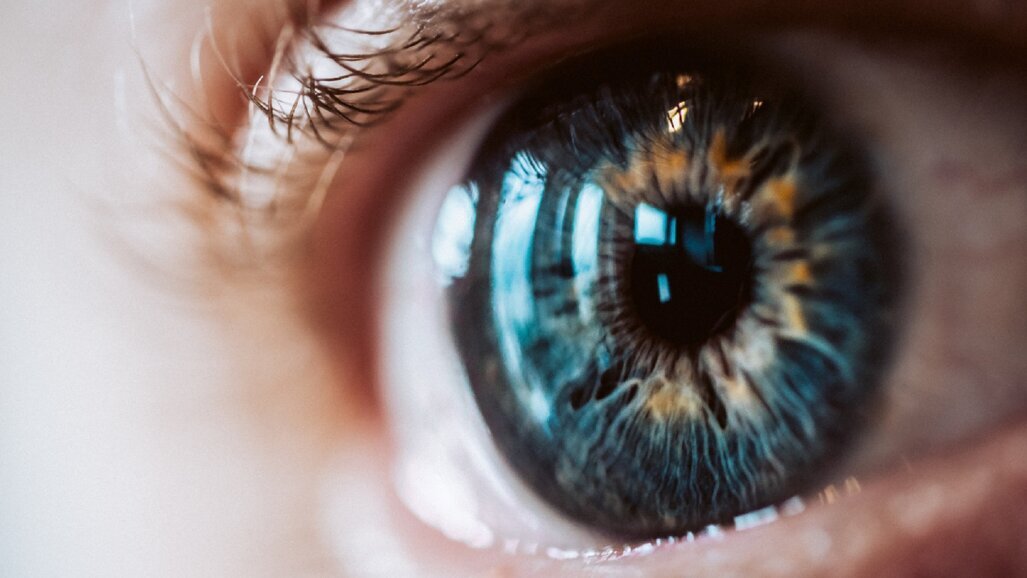 Niedostateczna higiena jamy ustnej sprzyja chorobom oczu