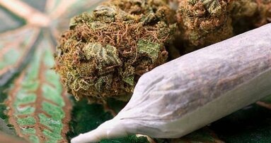 Verband tussen cannabisgebruik en parodontitis