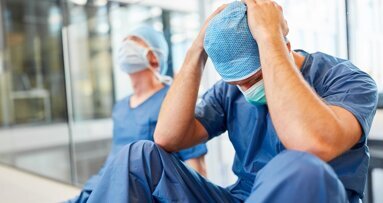 Sağlık Çalışanlarının İzinlerinin Yasaklanmasına Meslek Örgütlerinden Tepki