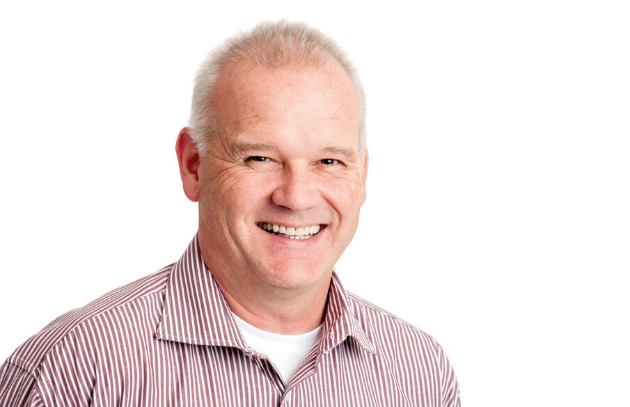 Fig. 23: The patient was very satised with the restorations.