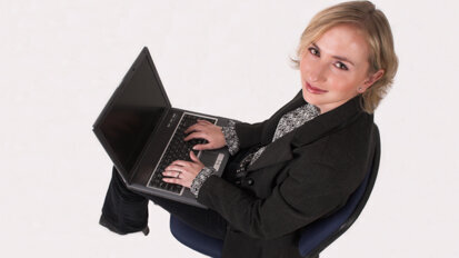 Making HIPAA safety simple: Getting ready for mandatory electronic health records in 2014