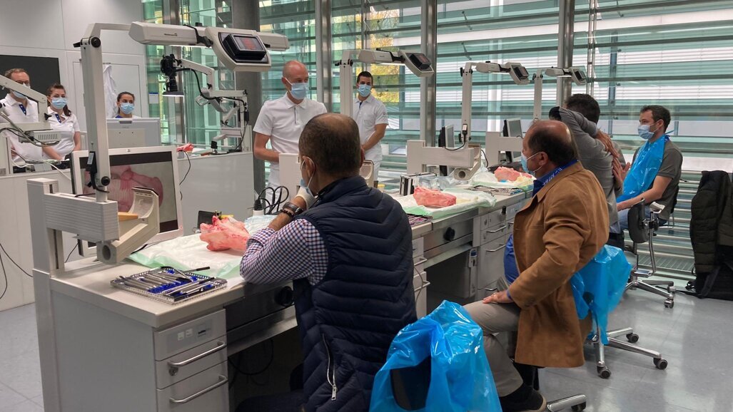 Nobel Biocare announces comprehensive implant dentistry course