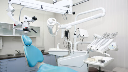 0900 Dentist mag weer open