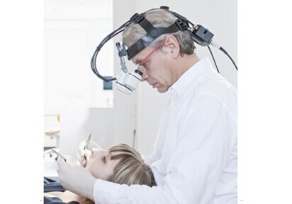 Leica HM500 Head-worn Microscope