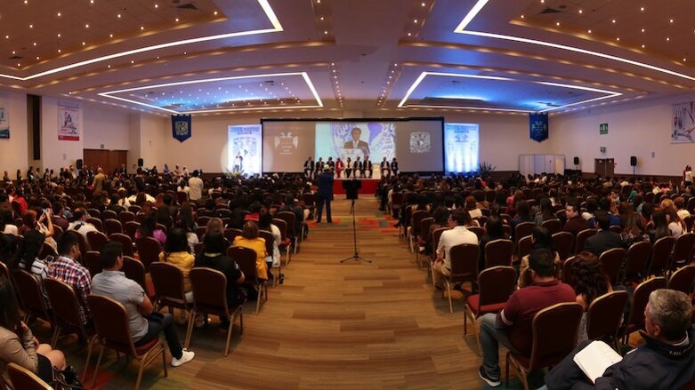 Impresionante congreso de UNAM