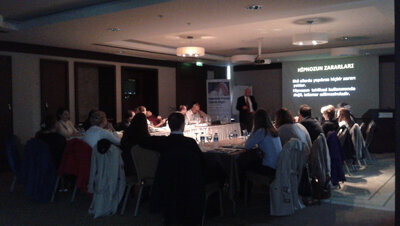 Prof. Dr. Muzaffer Ateş: Her Hekim Mutlaka Hipnoz Eğitimi Almalı