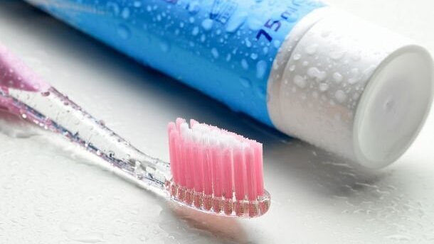 Brush DJ: Rock'n Roll po vašim zubima