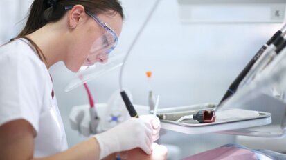 NVM: meer opleidingsplaatsen voor álle mondzorggerelateerde beroepen