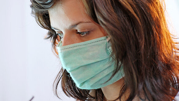 Surgical techniques compared for reconstructing the jaw for dental implants