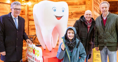 Tipptopp-Zahntheater am Christkindlmarkt