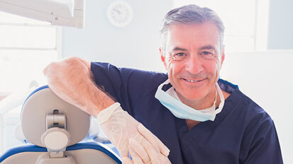 Lacci e lacciuoli della professione odontoiatrica in un momento di crisi economica e d’identità