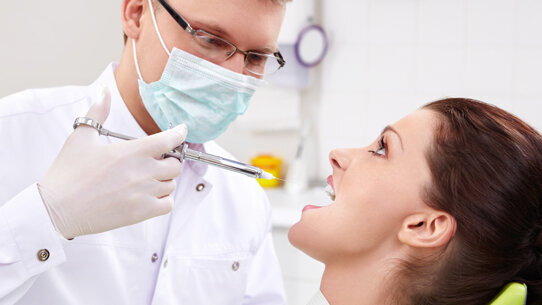 Angst vor der Spritze: Wegschauen hilft