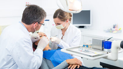 Mit Strom gegen Karies Mit Strom gegen Karies