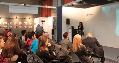 La perimplantite non chirurgica, panoramica in inglese e italiano di Marisa Roncati